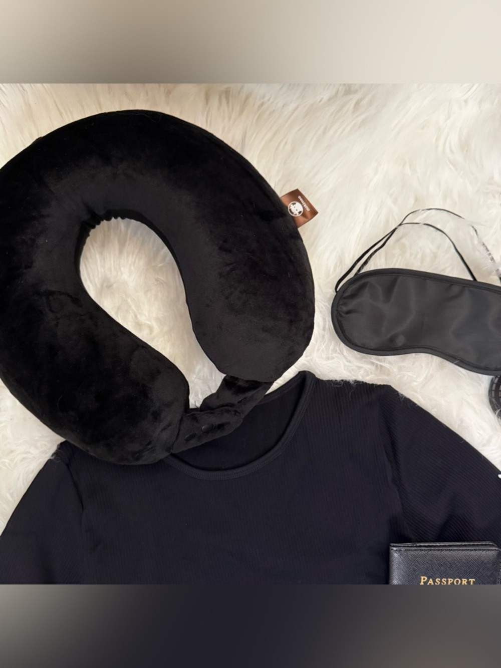 Travel Comfort Bundle Black on Black  ✈️ Athleisure Legging + Accessory Set - Picture 3 of 11